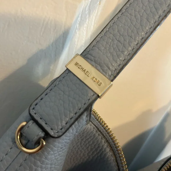 Michael Kors Sky Blue Pebbled Leather Bedford Hobo Shoulder Bag - Picture 7 of 8